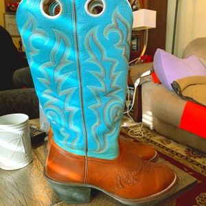 Cowboy Boots/ Like New!